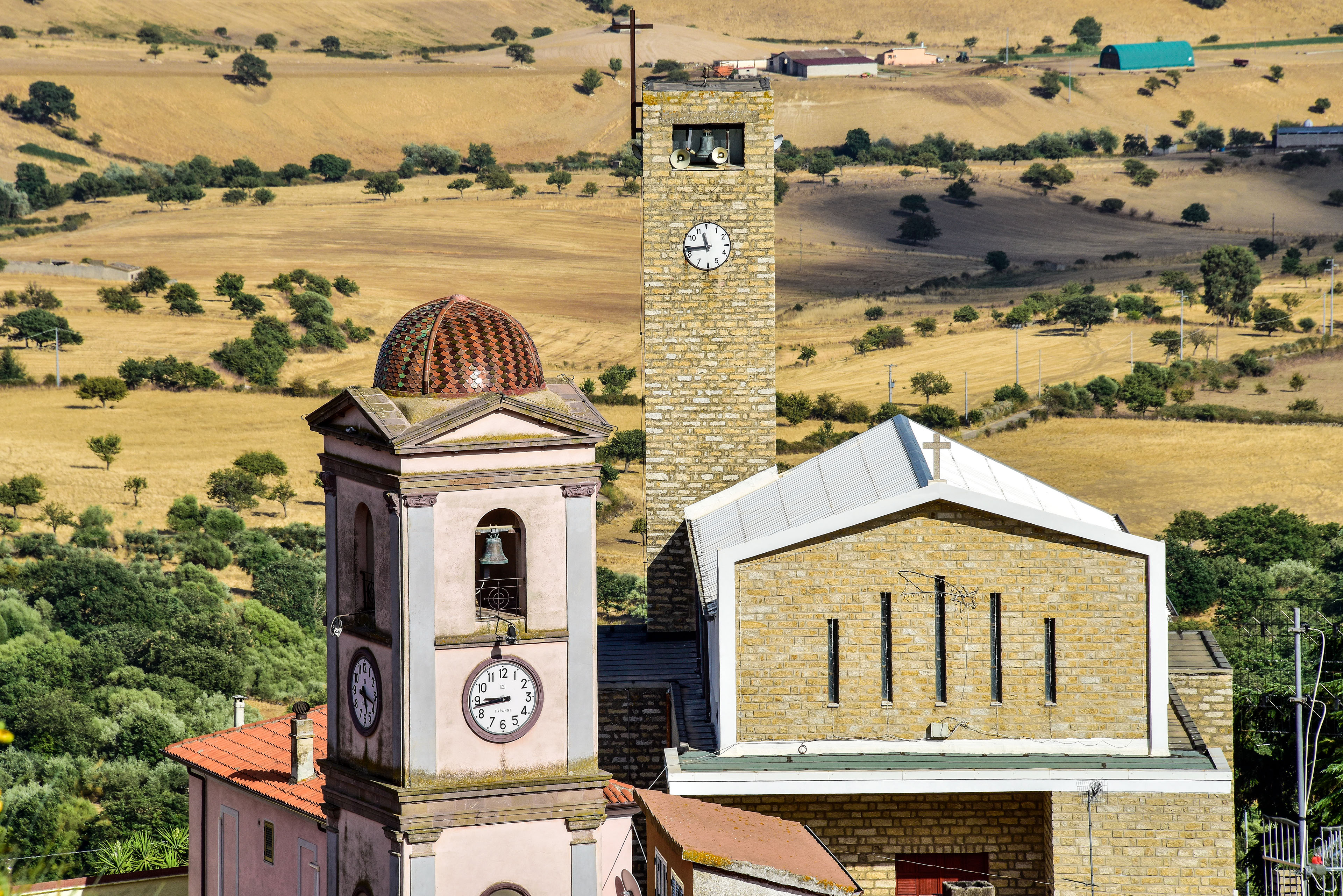 Facciata della chiesa parrocchiale (foto Ivo Piras)