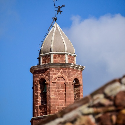 Scorcio del campanile (foto Ivo Piras)