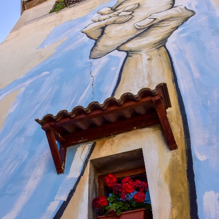 Centro storico. Murales (foto Ivo Piras)