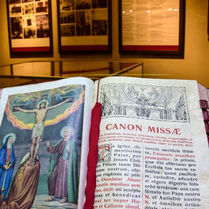 Leggio e messale (foto Ivo Piras)