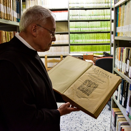 Il Monastero ospita dal 1970 il laboratorio del restauro del libro (foto Ivo Piras)