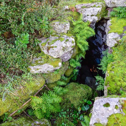 Scala con copertura a ogiva che conduceva al piano superiore e poi al terrazzo (foto Ivo Piras)