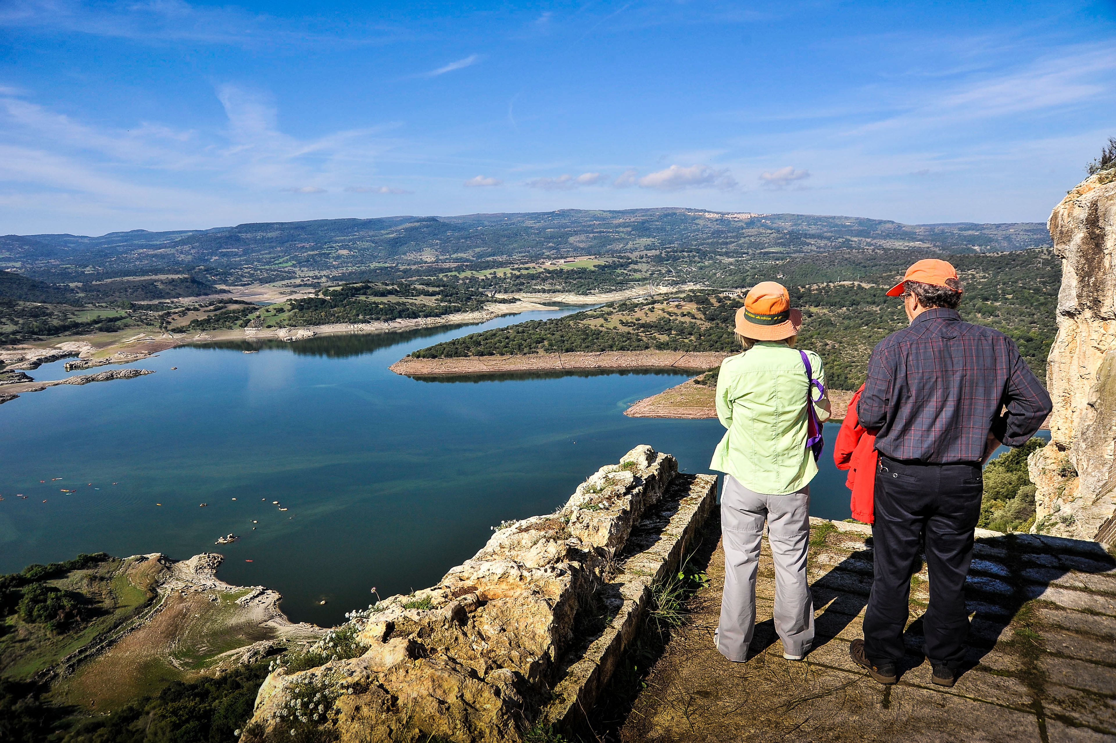 Monteleone Rocca Doria, vista sul lago (foto Ivo Piras)