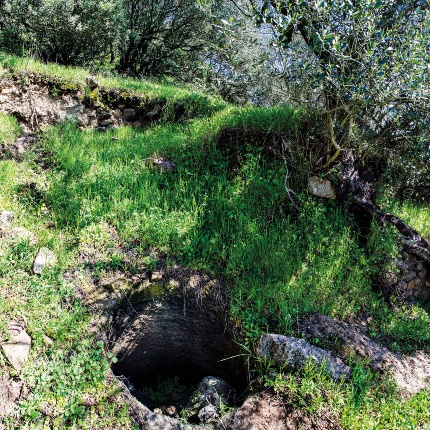 Cisterne (foto Giuseppe Lonis)