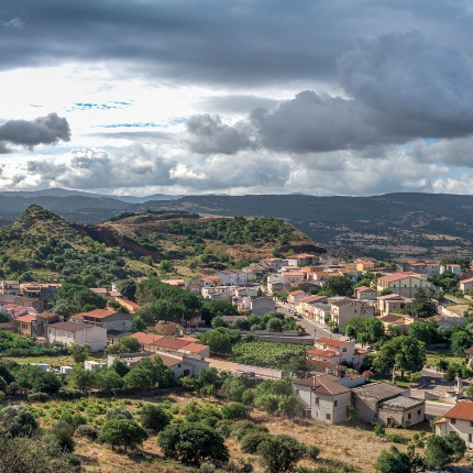 Panoramica del paese (foto Giuseppe Lonis)