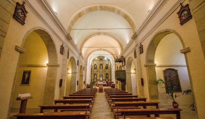 Navata centrale scandita da arcate trasversali