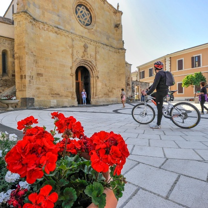 Parrocchiale di Santa Giulia. La facciata (foto Ivo Piras)