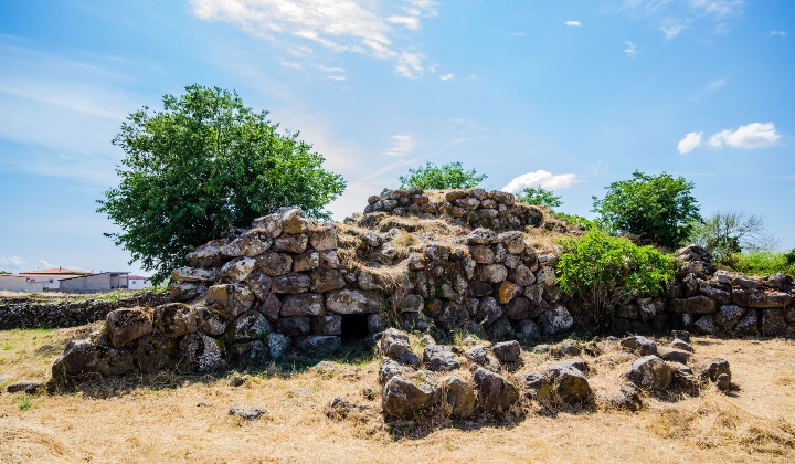 Vista dell'ingresso al monumento
