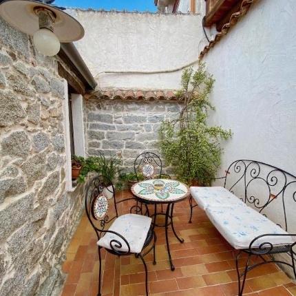 Locale esterno (foto Booking, Domos Antigas)