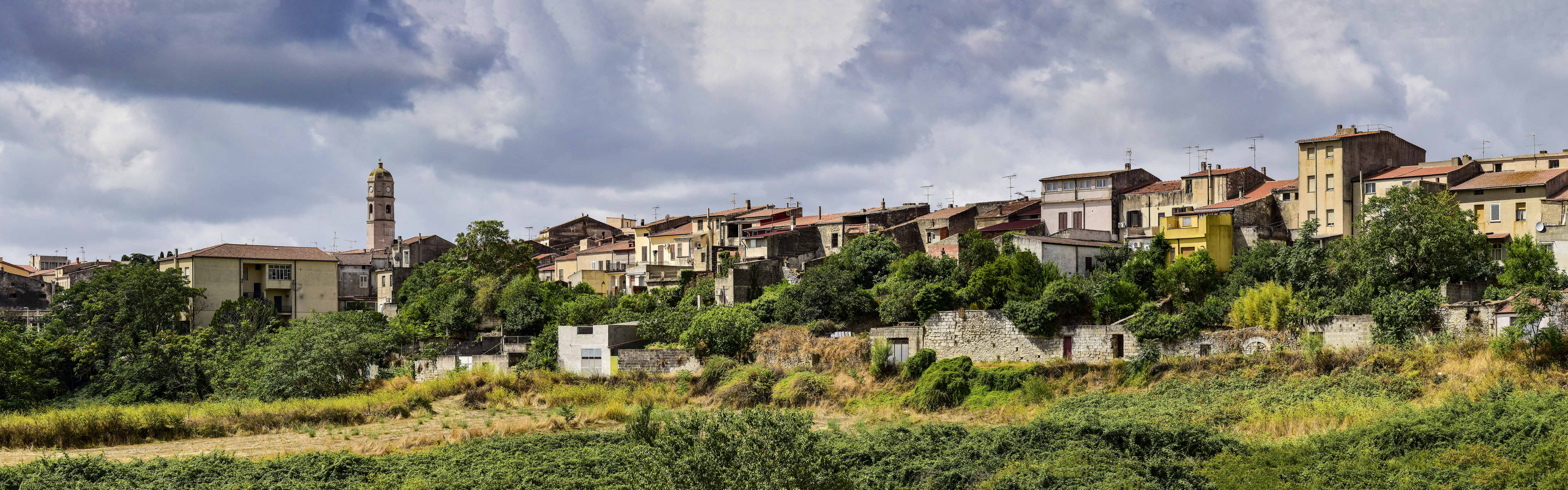 Panoramica della cittadina  (foto Ivo Piras)