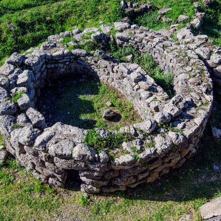 Capanna 2 del villaggio (foto Giuseppe Lonis)