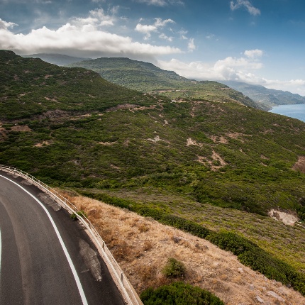 Strada con vista sulla costa (foto Ivo Piras)