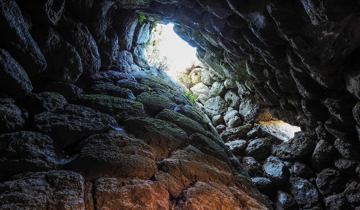 Particolare della muratura della torre centrale