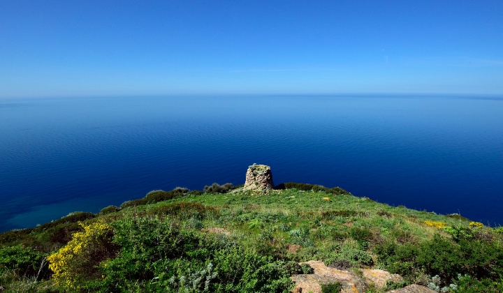 Il bastione con vista sul blu